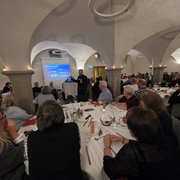 Interessierte Zuhörerinnen und -hörer des Vortrags von Iwan Bruggmann